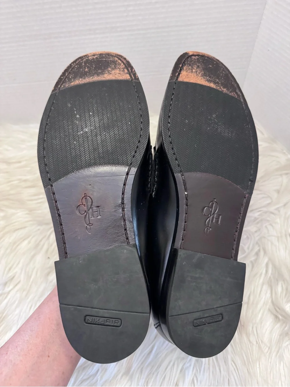Cole Haan Air Pinch Tassel Black Leather Loafer Size 11M Comfort Career Dress Up